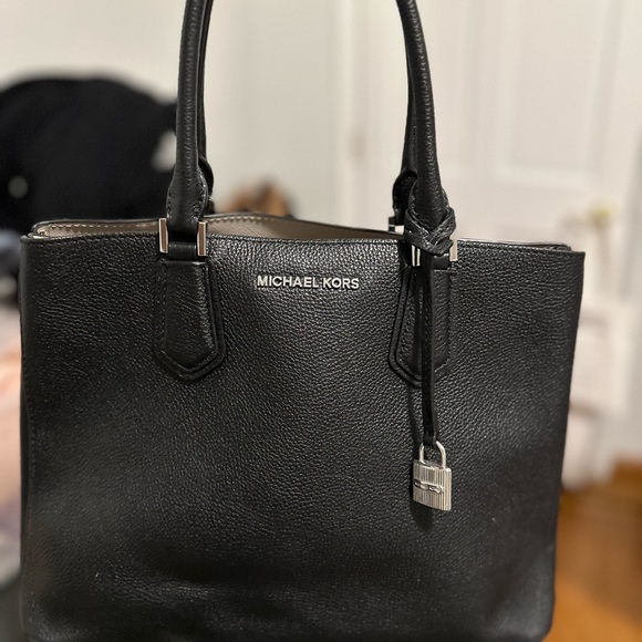 Michael Kors Satchel handbag NB-1802 black - Picture 2 of 13